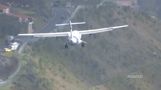 CRAZY LANDINGS on WINDY DAY at Madeira Airport