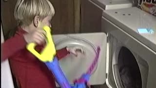 Little sister in the laundry dryer... Wait for it!