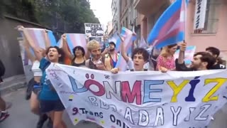 A Pride march lasted 5 minutes in Istanbul before all attendees were arrested by police.