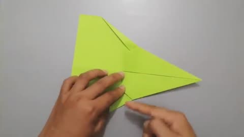 How to fold a paper airplane to fly forever and not fall all day