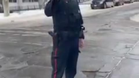 Little Old Ottawa Man manhandled and arrested by Ottawa Police for Honking at Intersection.