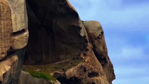 Skull Rock||Cleft Island 🏝️