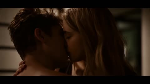 After We Fell Gym Kissing Scene — Tessa and Hardin (Josephine Langford and Hero Fiennes Tiffin)