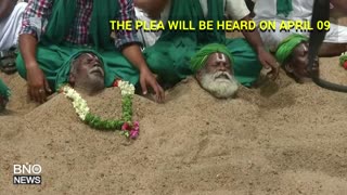 Indian Farmers Bury Themselves in Sand Over River Water Dispute