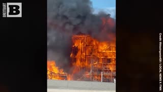 MASSIVE Fire Burns Down Apartment Building in Vegas