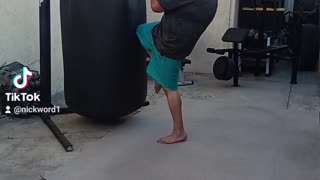 500 Pound Punching Bag Workout Part 51! 3 minute Round Of Bare Knuckle Muay Thai!