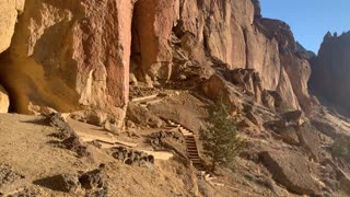 Central Oregon – Smith Rock State Park – Rock Climber's Paradise – 4K