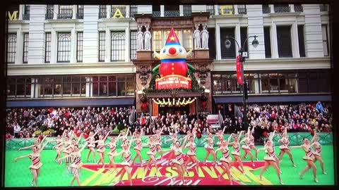 The Rockettes - Macy's Thanksgiving Day Parade 2015