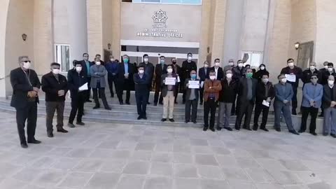 Peaceful protest of faculties at the University of Kashan for decreasing their salaries(II)