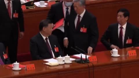 RUTHLESS PRESIDENT XI ESCORTED CCP GUY OUT