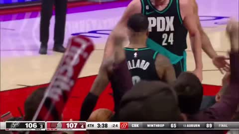 Dame Lillard to crowd “it’s dame time” after clutch three and disrespectful block😤