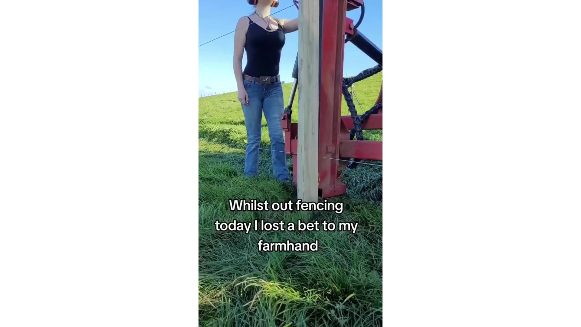 Lacy Larson Bit Of Nookie Behind The Post Rammer!