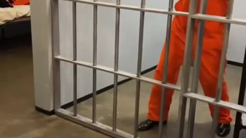 9_KINDA SCARY #prisonbreak #scary #jailbreak #prank