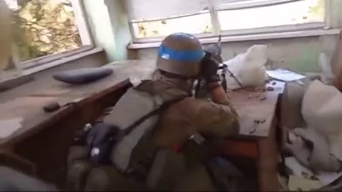 "¿Cómo se están divirtiendo?" - Francotiradores de la "Legión Internacional" trabajan en la posici