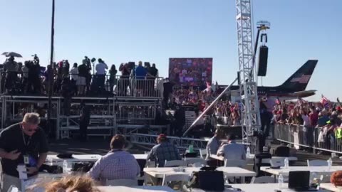 Trump 3-25-23 Waco rally-crowd chanting USA USA USA