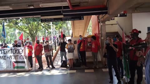 Militantes de esquerda impedem realização de feira israelense na Unicamp