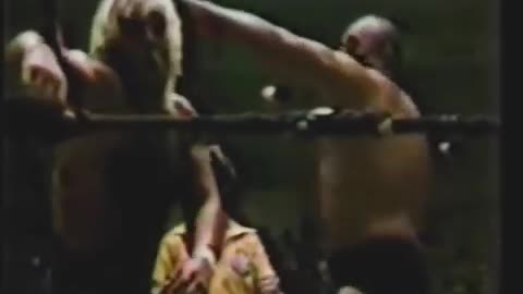 (1979.05.14) The Mongolian Stomper vs Terry Boulder (Hulk Hogan) - Memphis Wrestling