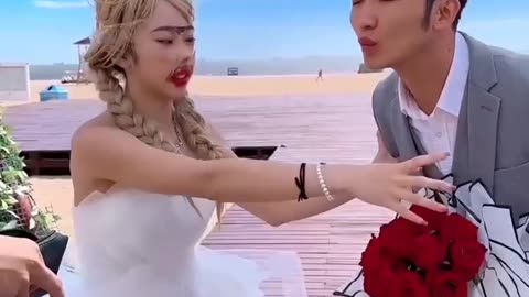 My girlfriend did such makeup at her wedding that she scared her own boyfriend!