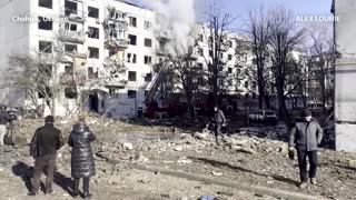 Civilian apartment buildings shelled in Kharkiv