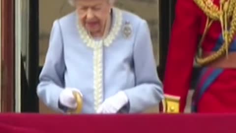 Queen Elizabeth arrives on the balcony for her Platinum Jubilee