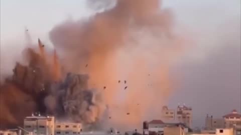 Israeli Forces “Fire Belt” Bombing the Gaza Strip Early Morning