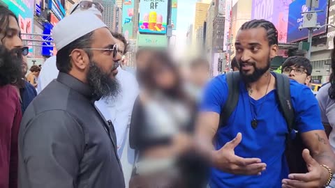 🔥😱NYC DEBATE❗Shaykh Uthman CHECKMATES Christian Preacher in Times Square #nyc