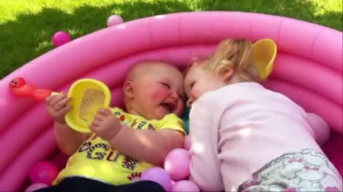 Super Lovely Siblings Baby Playing Together 👧👶🧒 Siblings Baby Video