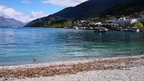 LAKE IN QUEENSTOWN NZ _ MY FOREVER FAVORITE _ NEW ZEALAND LANDSCAPE
