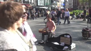 Peter Leonard Busking in London 2017