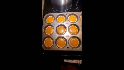 Baking Mini Pumpkin Pies