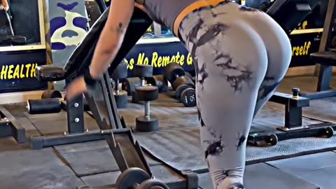 Beautiful girl gyming video