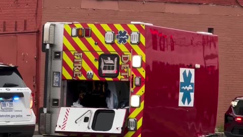 Michigan: 5 people were injured following a crash involving a Detroit EMS rig.