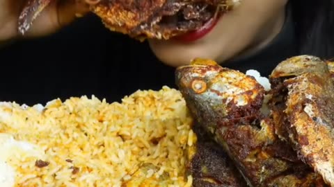 ASMR_Eating_Spicy_Full_Fish_Curry,Whole_Fish_Fry,Fried_Fish,