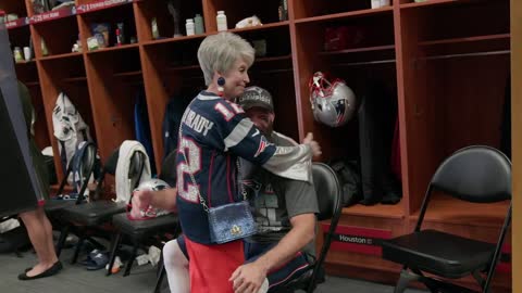 80 FOR BRADY _ Behind the Scenes Featurette