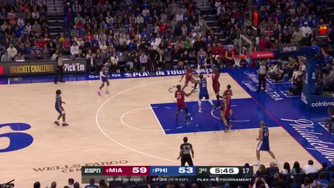 NBA Buddy Hield for 3⃣! 8-0 run for Philly