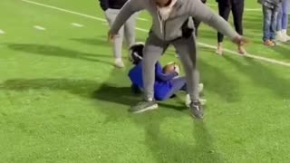 Dad got the chance to tackle his son 😯 😅 (via @GaryEnriquez22) #dad #football #funny #son #wow