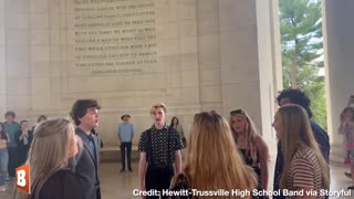 Alabama High School Students Beautifully Sing National Anthem at Jefferson Memorial