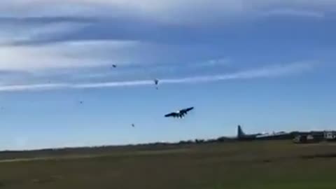 Dallas Air Show Mid Air B17 Collision