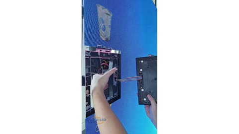 This is a 45-degree beveled edge LED screen that can be used to produce a 90-degree tilt screen