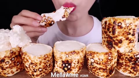 ASMR PEEL OFF ROASTED MARSHMALLOWS COOKING & EATING SOUNDS MUKBANG