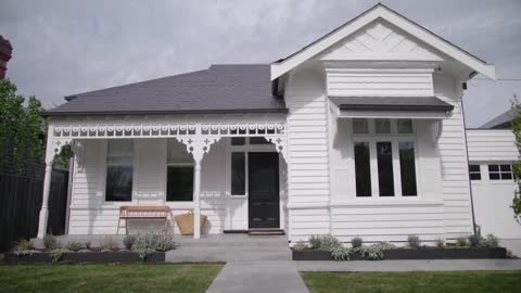 A Family Home Which Embraces the Old and the New - Sage House by Carole Whiting