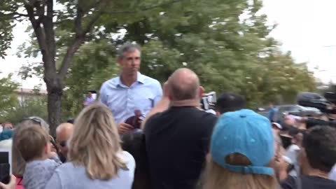 Crowd enraged after gentlemen asks Beto to disavow child manipulation