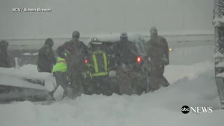 Lake-effect snowfall drops over 6 feet in Western New York