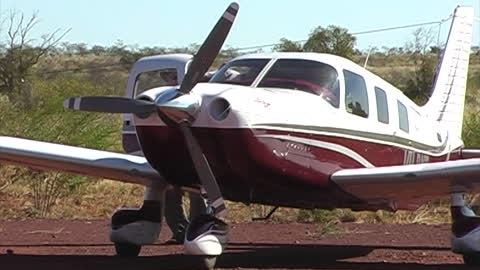 Live Propellor Nearly Kills A Pilot