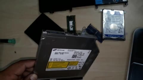 HDD, Keyboard, Ram, DVD wirter and battery of Dell Inspiron 14z 5423