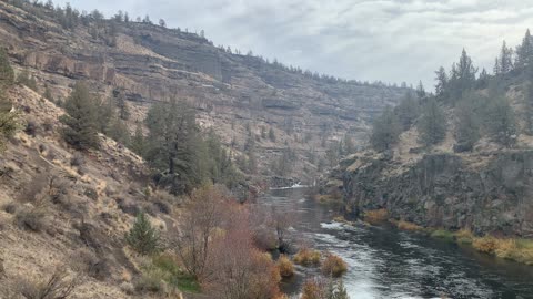 Central Oregon – Steelhead Falls – Admiring the Desert Canyon