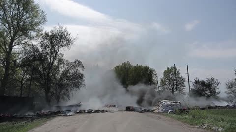 Attack on a checkpoint in Slavyansk April 24th, 2014.