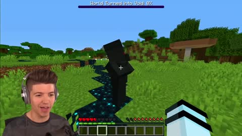 Minecraft But Everything I Touch turns to VOID