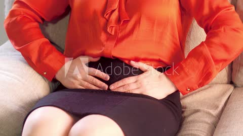 What causes lower abdominal pain in females? http://corneey.com/edGLFM