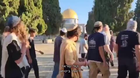 1200 Jews have gone up to the Temple Mount so far.